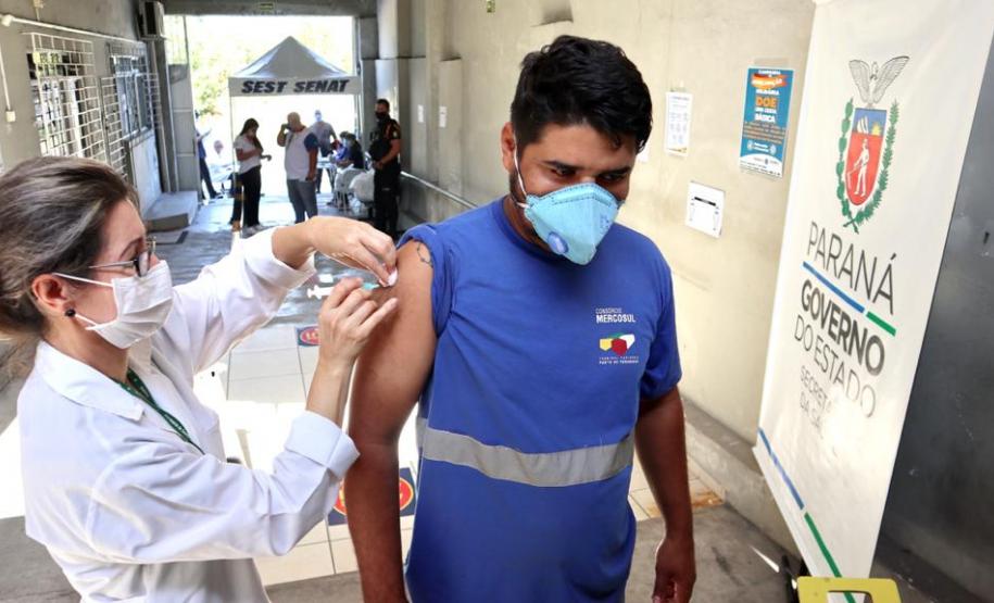 Trabalhadores do Porto de Paranaguá são imunizados contra a gripe
