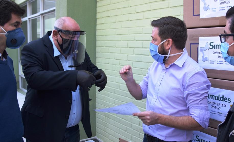 Secretaria da Saúde recebe três mil máscaras-escudo