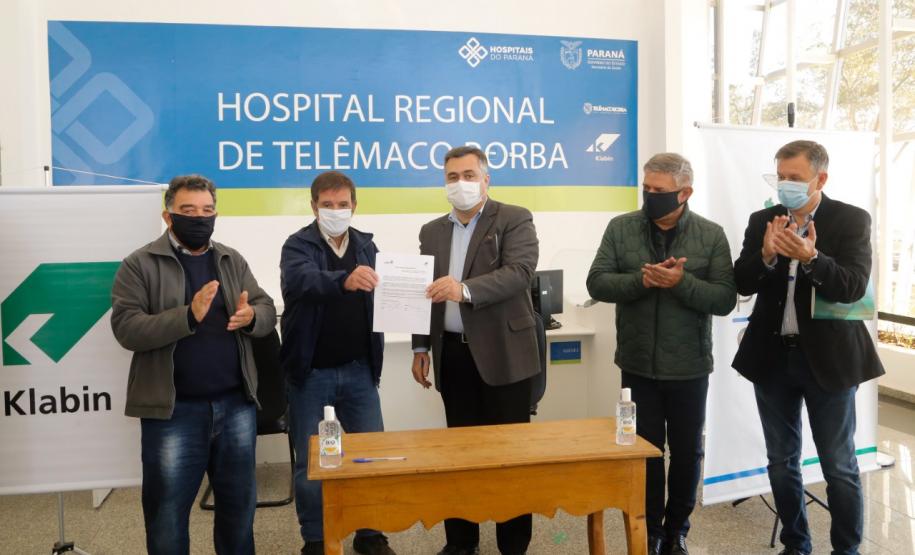 Secretário vistoria finalização da obra do Hospital Regional de Telêmaco Borba