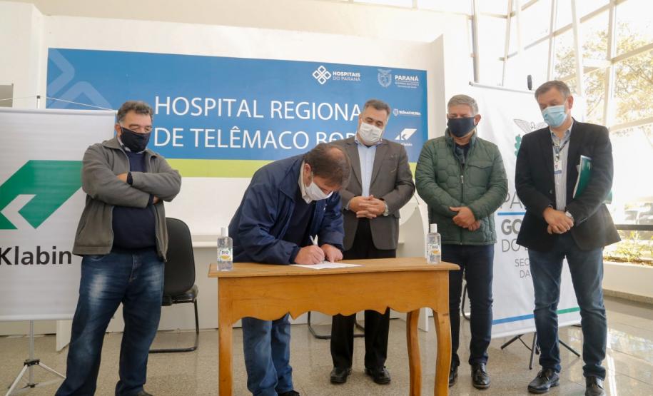 Secretário vistoria finalização da obra do Hospital Regional de Telêmaco Borba