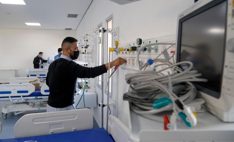 Secretário vistoria finalização da obra do Hospital Regional de Telêmaco Borba