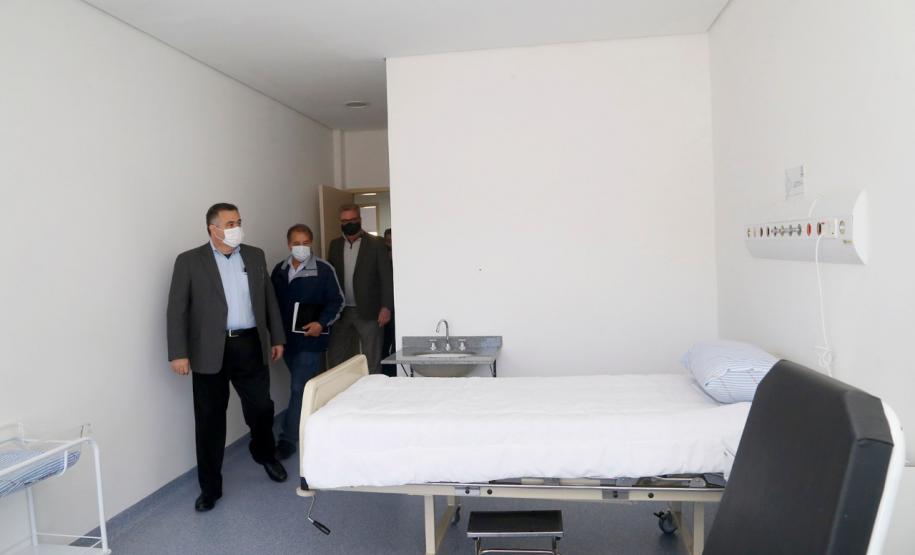 Secretário vistoria finalização da obra do Hospital Regional de Telêmaco Borba