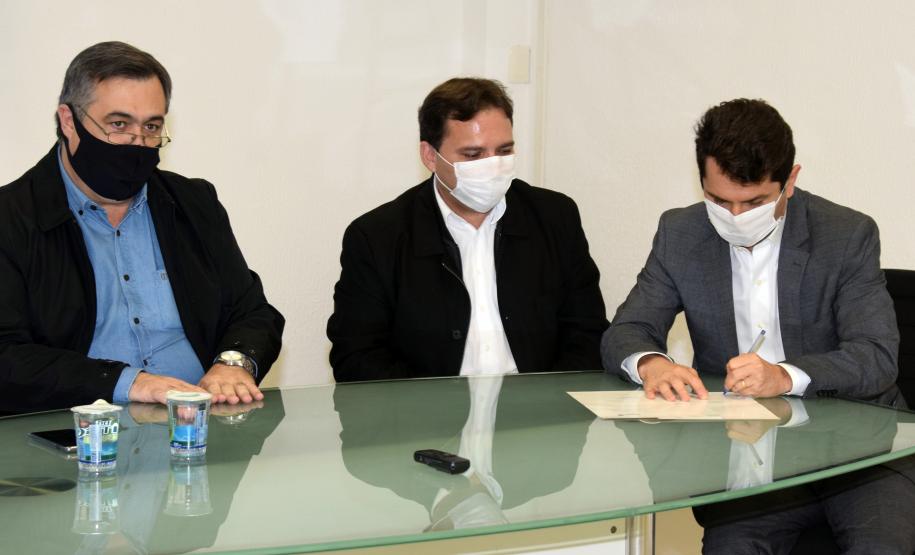 Saúde autoriza repasse de mais de R$ 13 milhões para investimentos em 10 municípios