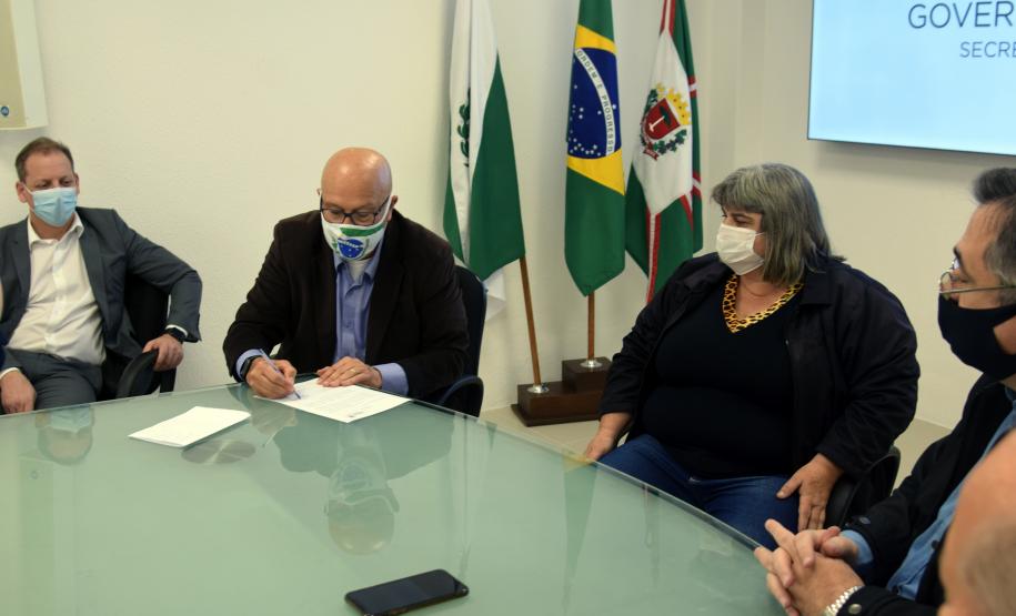 Saúde autoriza repasse de mais de R$ 13 milhões para investimentos em 10 municípios