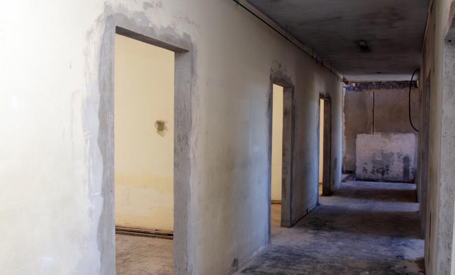 Secretário vistoria obras do Ambulatório Médico de Especialidades (AME) em Curitiba