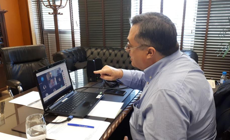 Secretário apresenta ações de enfrentamento à Covid-19 em debate com representantes da Estônia