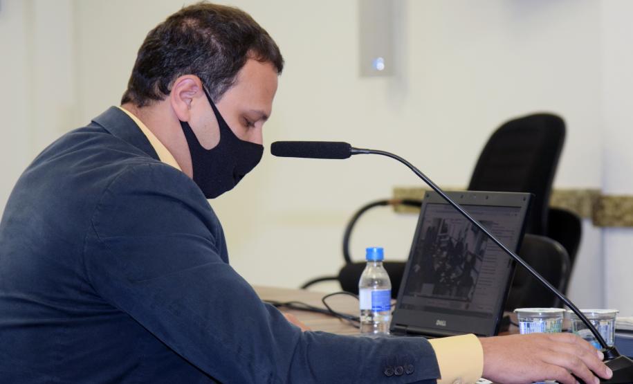 Secretário destaca trabalho pela regionalização no Plano Estadual de Saúde durante reunião do CES