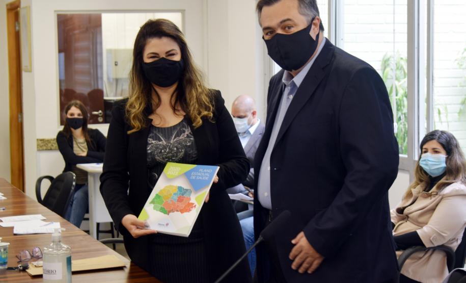 Secretário destaca trabalho pela regionalização no Plano Estadual de Saúde durante reunião do CES