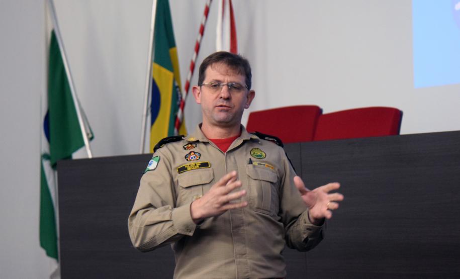 Sesa discute adequações de segurança em hospitais com o Corpo de Bombeiros