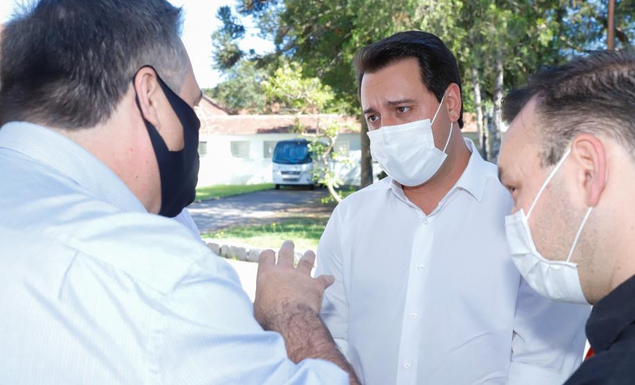 Governador e secretário da Saúde visitam Hospital de Dermatologia Sanitária do Paraná
