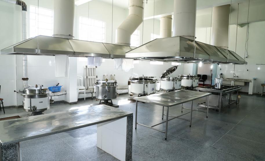 Governador e secretário da Saúde visitam Hospital de Dermatologia Sanitária do Paraná