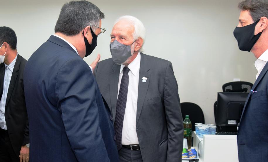 Secretário é homenageado pela Defesa Civil do Paraná