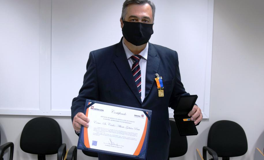 Secretário é homenageado pela Defesa Civil do Paraná