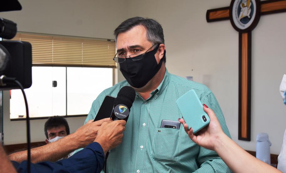 Secretário assina convênio de R$991 mil para aquisição de equipamentos para a Santa Casa de Campo Mourão