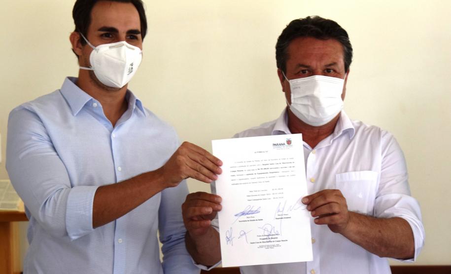 Secretário assina convênio de R$991 mil para aquisição de equipamentos para a Santa Casa de Campo Mourão