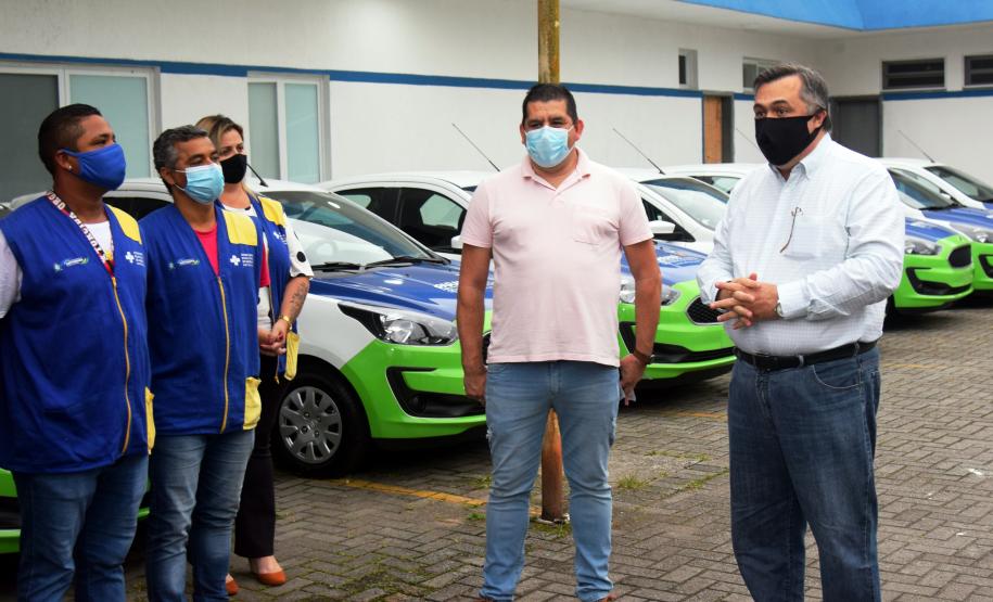 Governo entrega novos veículos para auxiliar no atendimento de saúde em Antonina