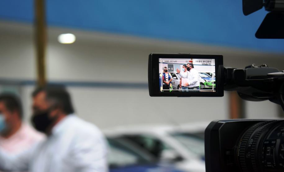 Governo entrega novos veículos para auxiliar no atendimento de saúde em Antonina