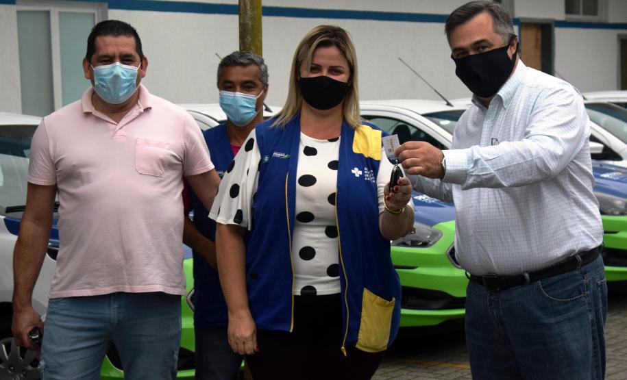 Governo entrega novos veículos para auxiliar no atendimento de saúde em Antonina
