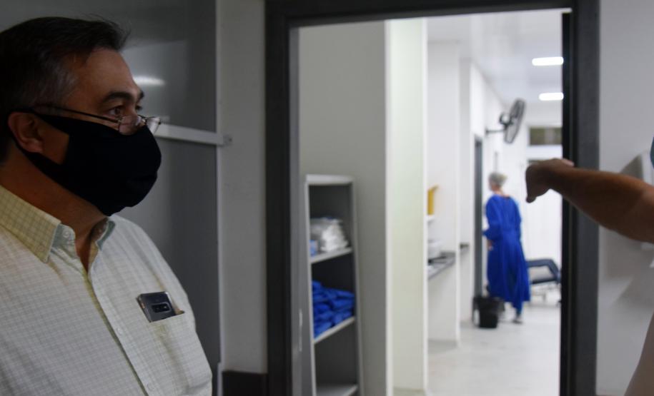 Governo entrega novos veículos para auxiliar no atendimento de saúde em Antonina