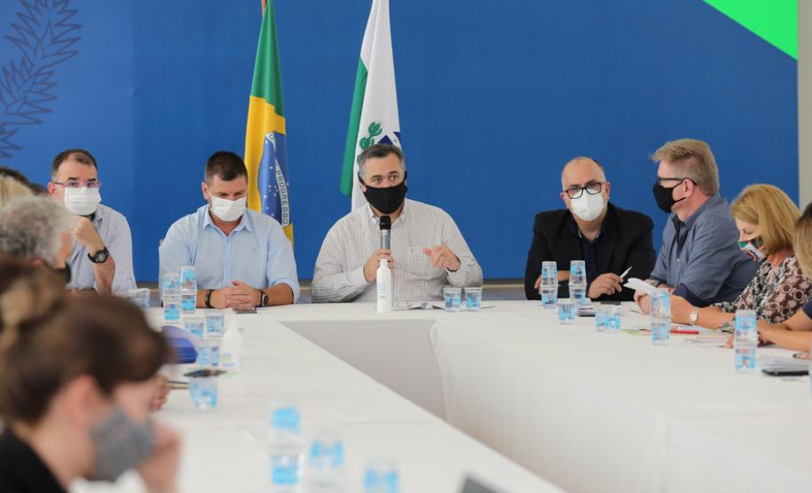 Estado e prefeituras da Grande Curitiba se unem para criar plano único de ação contra a pandemia