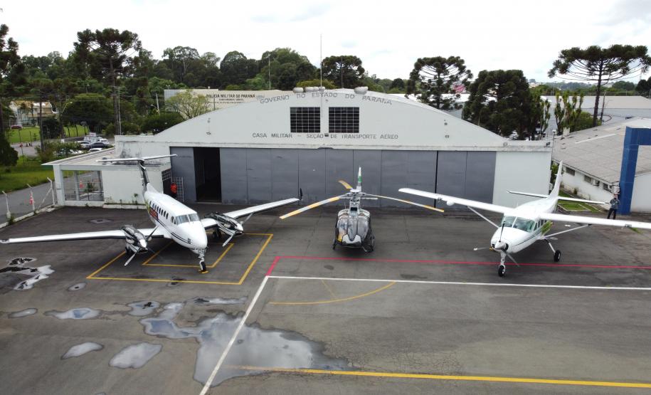 Governo vai usar frota aérea para agilizar transporte da vacina no Paraná