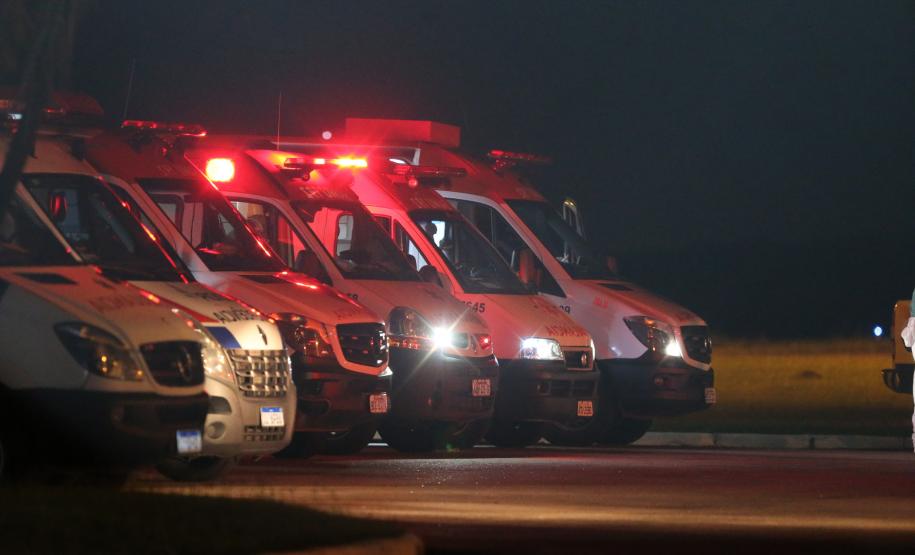 Paraná recebe 14 pacientes com Covid-19 transferidos de Manaus