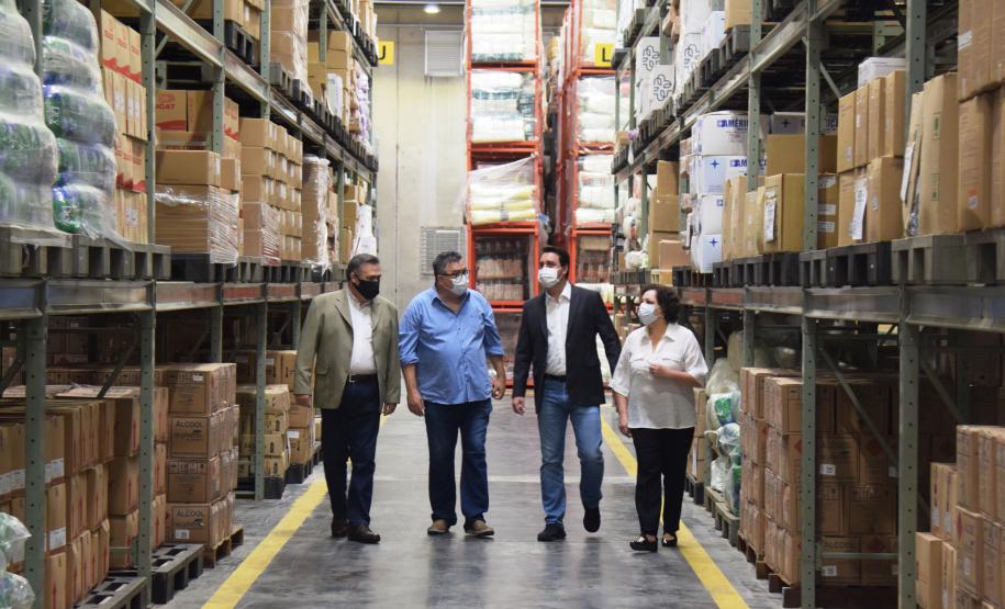 Paraná está pronto para iniciar vacinação contra a Covid-19, diz Ratinho Junior