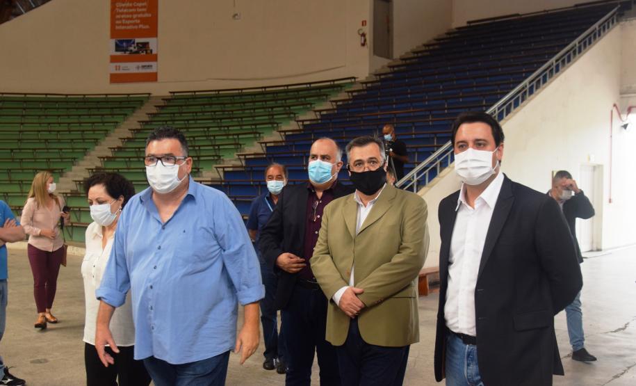 Paraná está pronto para iniciar vacinação contra a Covid-19, diz Ratinho Junior