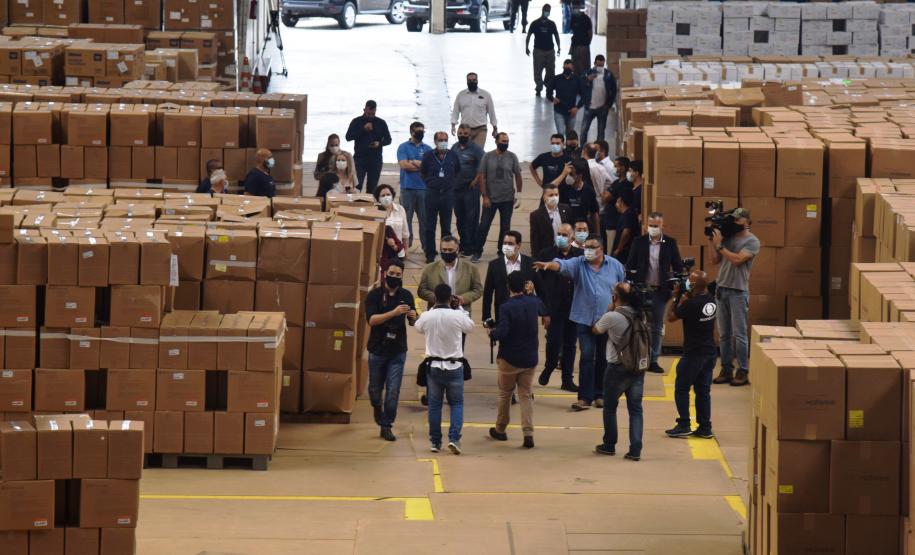 Paraná está pronto para iniciar vacinação contra a Covid-19, diz Ratinho Junior