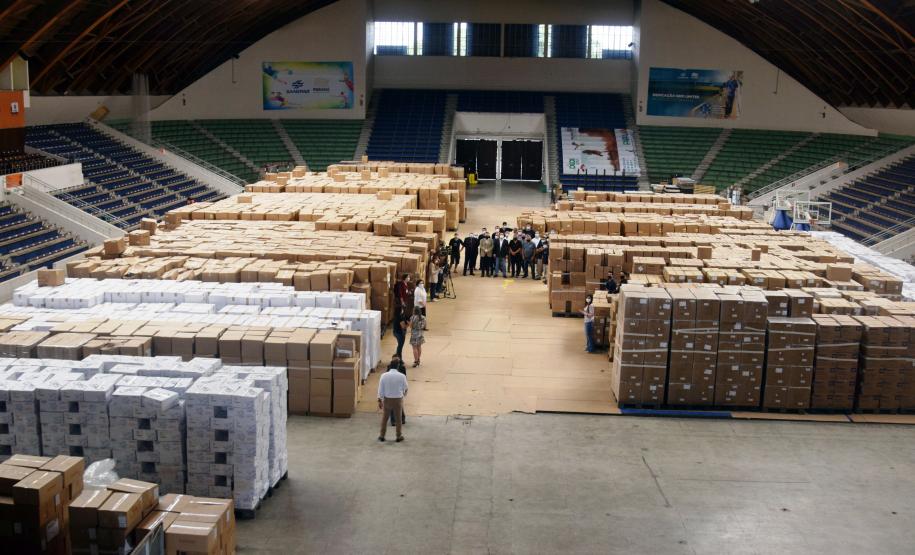 Paraná está pronto para iniciar vacinação contra a Covid-19, diz Ratinho Junior