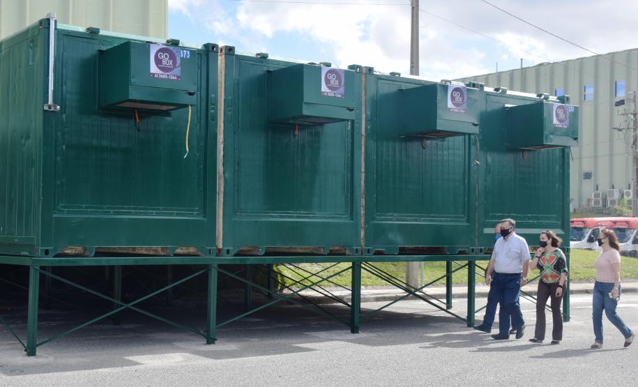 Paraná começa a distribuição de 2,2 milhões de itens para a vacinação da Covid-19