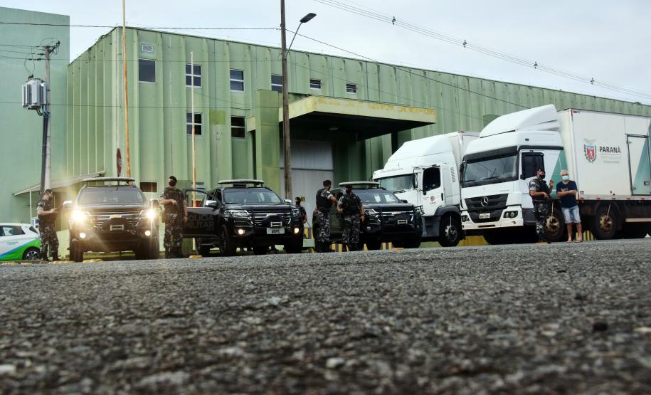 Cargas com insumos para a vacinação contra a Covid-19 serão entregues neste final de semana nas Regionais de Saúde