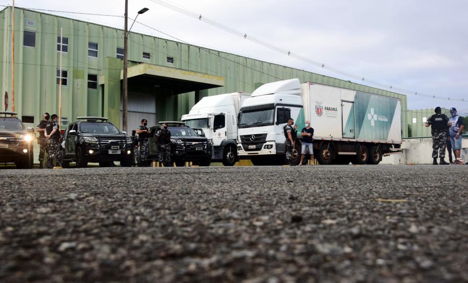 Cargas com insumos para a vacinação contra a Covid-19 serão entregues neste final de semana nas Regionais de Saúde