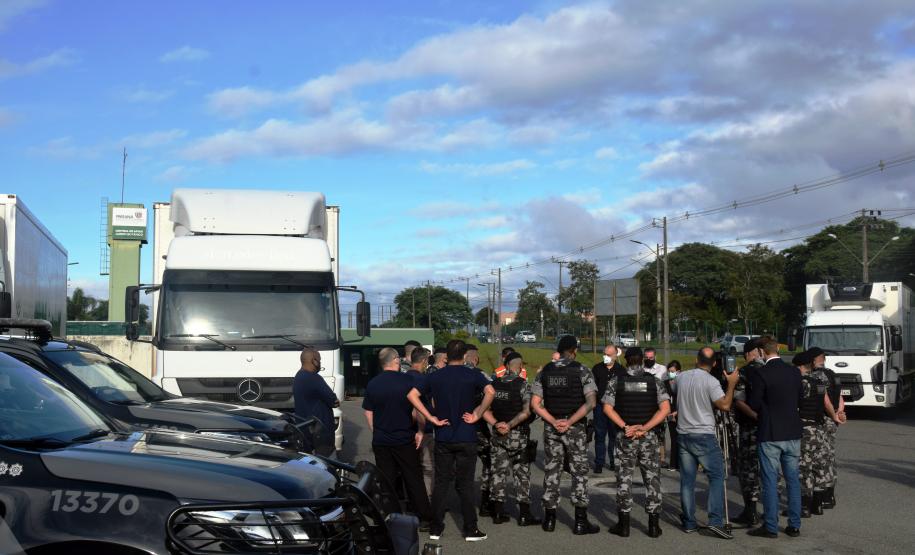 Cargas com insumos para a vacinação contra a Covid-19 serão entregues neste final de semana nas Regionais de Saúde