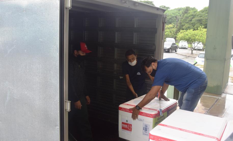 Agilidade das equipes da Saúde garante entrega a todos os municípios do Paraná