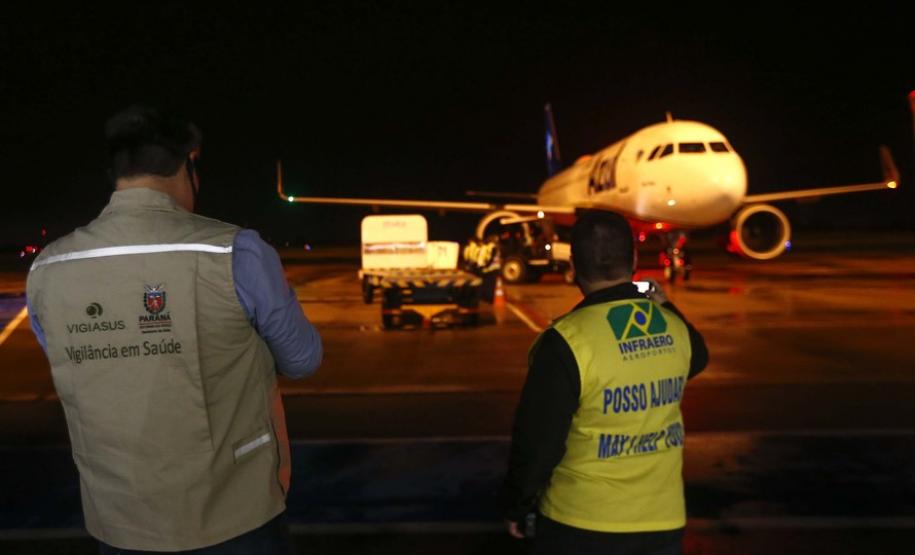 As vacinas Oxford/AstraZeneca, desenvolvidas em parceria com a Fundação Oswaldo Cruz (Fiocruz), devem chegaram no Aeroporto Internacional Afonso Pena, em São José dos Pinhais, na Região Metropolitana de Curitiba.