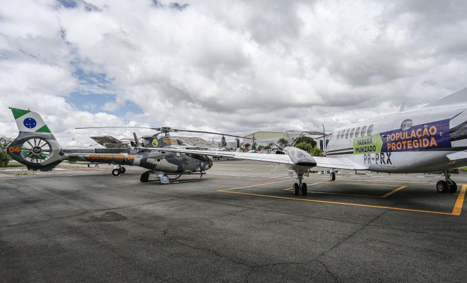 Governo vai usar frota aérea para agilizar transporte da vacina no Paraná