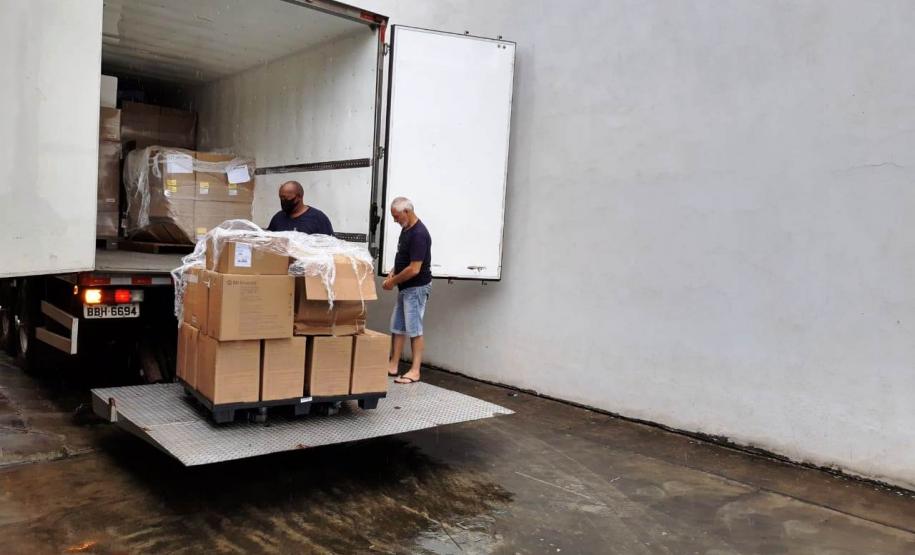 Sesa realiza força-tarefa neste final de semana para entrega de insumos que serão usados na vacinação contra a Covid-19