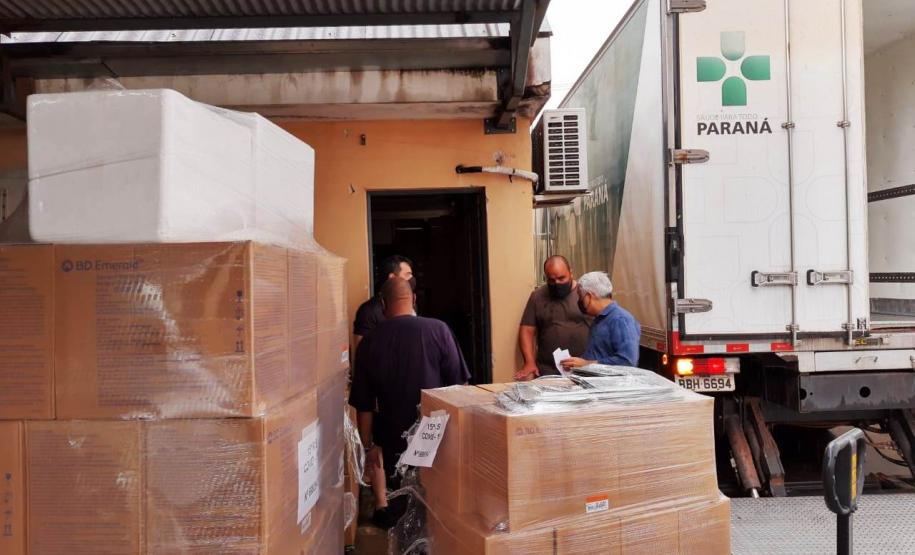 Sesa realiza força-tarefa neste final de semana para entrega de insumos que serão usados na vacinação contra a Covid-19