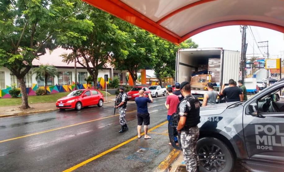 Sesa realiza força-tarefa neste final de semana para entrega de insumos que serão usados na vacinação contra a Covid-19
