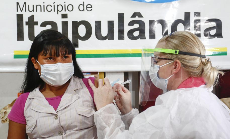 VACINAÇÃO - COMUNIDADE INDÍGENA