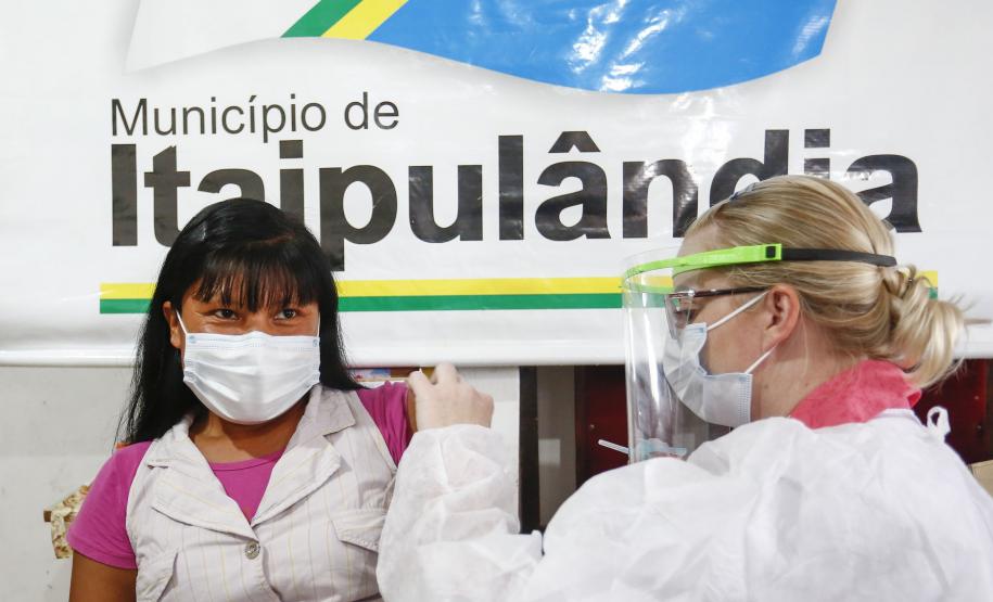 VACINAÇÃO - COMUNIDADE INDÍGENA
