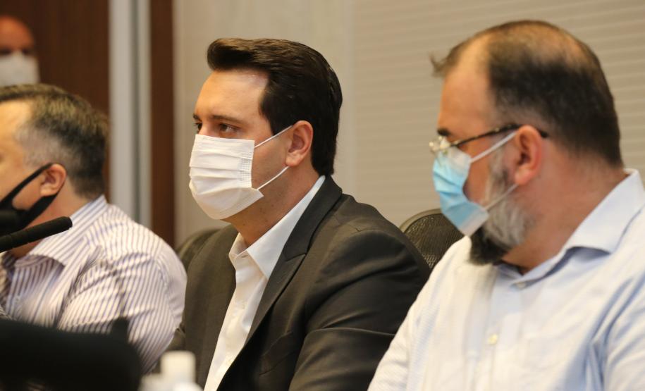 Vacinação é tema de encontro do governador com secretários municipais da Saúde