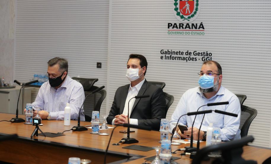 Vacinação é tema de encontro do governador com secretários municipais da Saúde