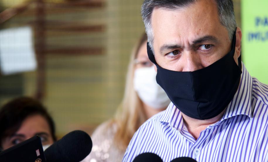 Paraná recebe 102.500 unidades da vacina AstraZeneca e já inicia processo de distribuição
