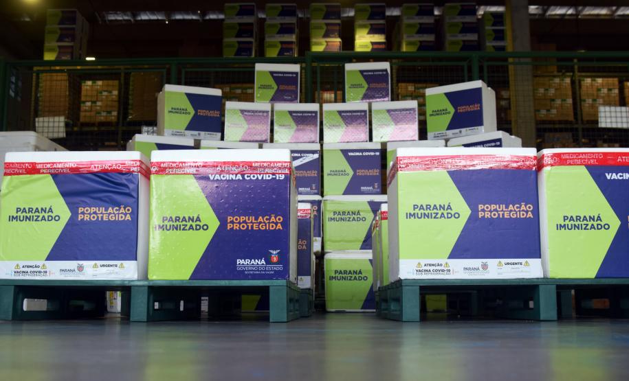 Paraná garante vacina para 90% dos trabalhadores da saúde