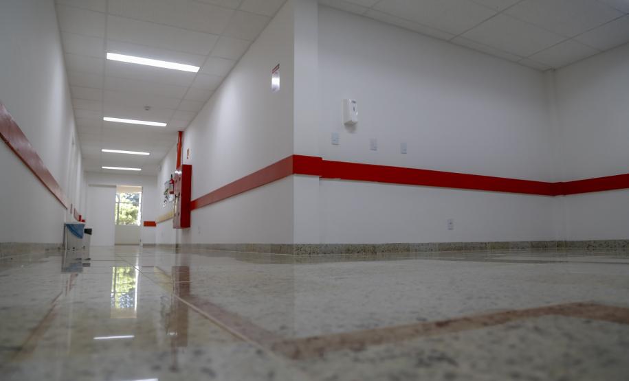 Nova ala amplia atendimento no Hospital Universitário dos Campos Gerais