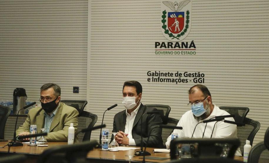 Governador Carlos Massa Ratinho Junior participa de reunião por vídeo conferência com os governadores de Santa Catarina, Carlos Moisés e do Rio Grande do Sul, Eduardo Leite - Curitiba, 23/02/2021
