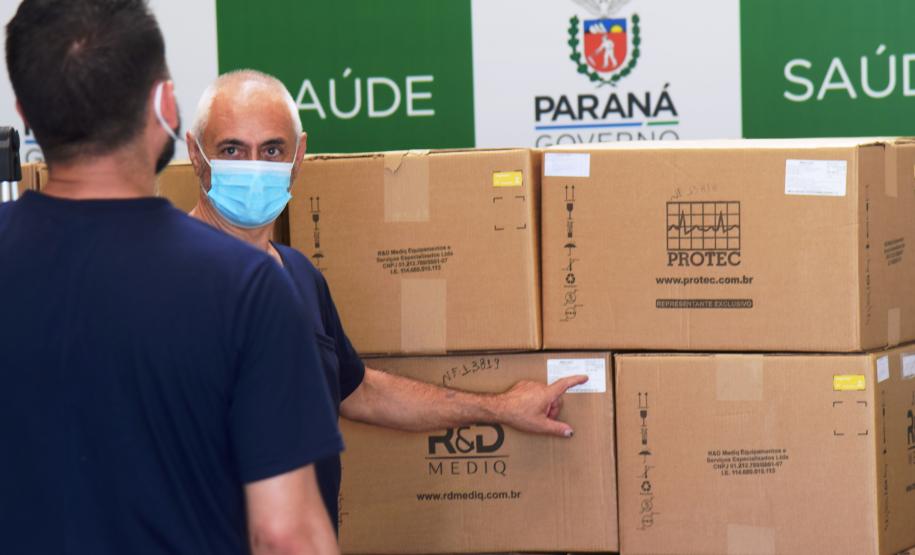 Saúde recebe equipamentos que podem viabilizar até 70 novos leitos de UTI no Paraná