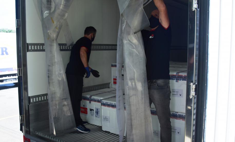 A ideia é incentivar ainda mais a imunização, valorizar a sua importância na luta contra a pandemia, e acelerar a aplicação em cidades que têm mais dificuldades de operacionalizar o Plano Estadual de Vacinação contra a Covid-19.